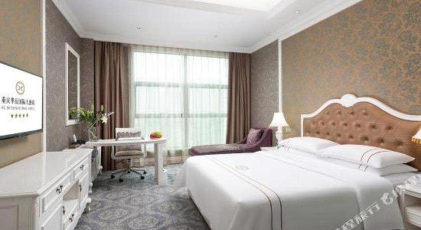 Chongqing Huachen International Hotel Extérieur photo